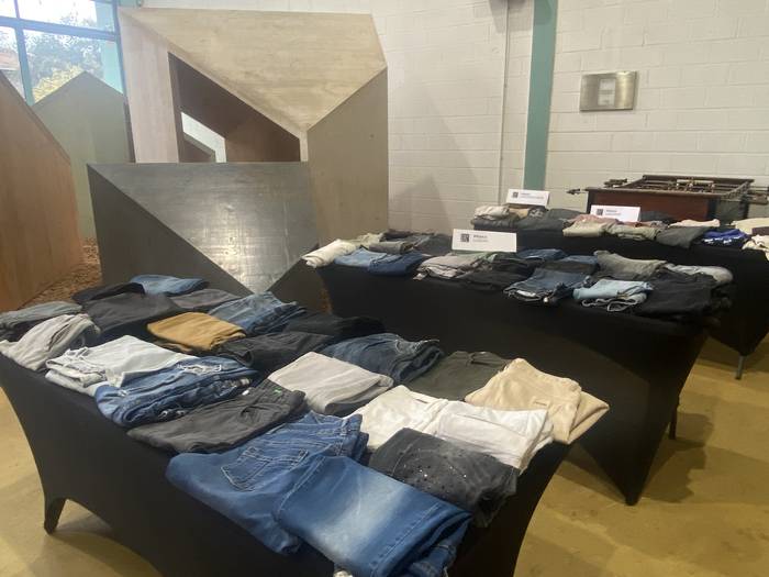 Arropa hilari bizi berri bat 4 1762113385275