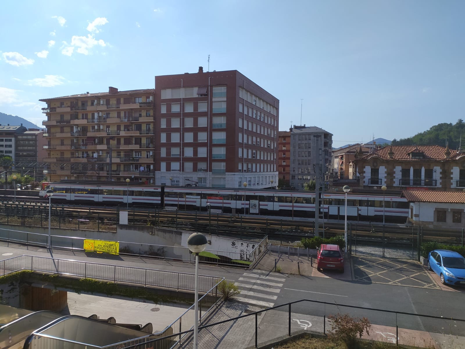 Gaur eguerdian 4 tren zerbitzu utzi ditu bertan behera Renfek Laudio eta Bilbo artean