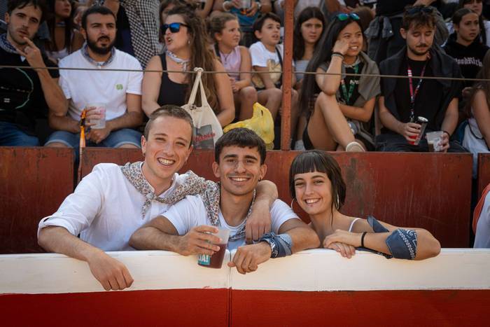 Zezen plaza lepo Muturreko H 6 1756414526800