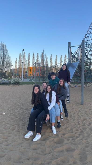 Varsoviako ikastetxean igaro 13 1776804832332