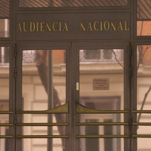 Fiskalak eta Akusazio partikularrak 18 auzipetu espetxeratzeko eskaera mantendu dute