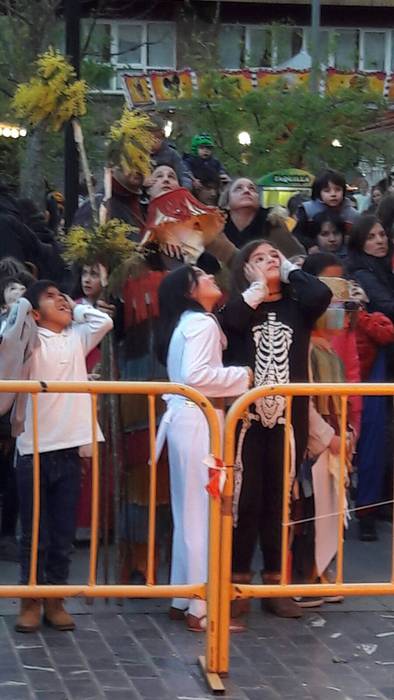 Suak agurtu zituen Aratustea 36 1488369130800