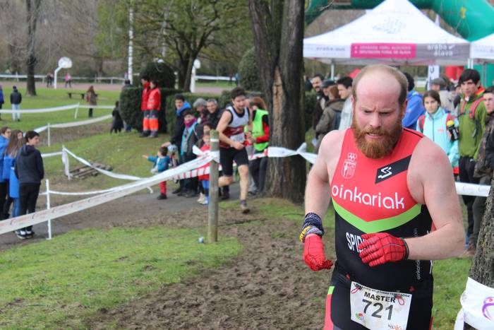 Ehunka lasterkarik bete ditu 143 1518376123389