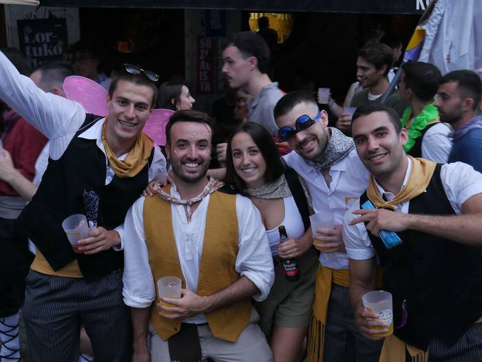 Puro Relajok eta kale kontze 44 1661459133758