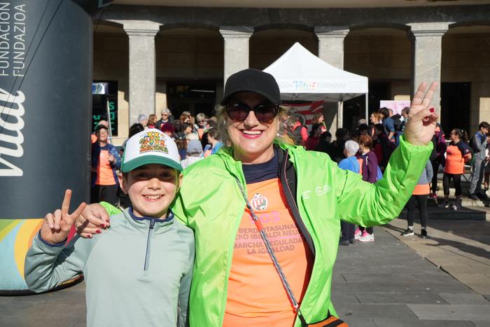 Ehunka lagunek parte hartu d 7 1774178868042