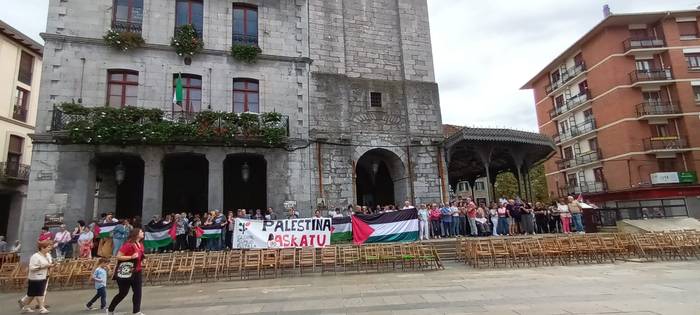 Gazako bidean erasotutako Su 5 1759783395099