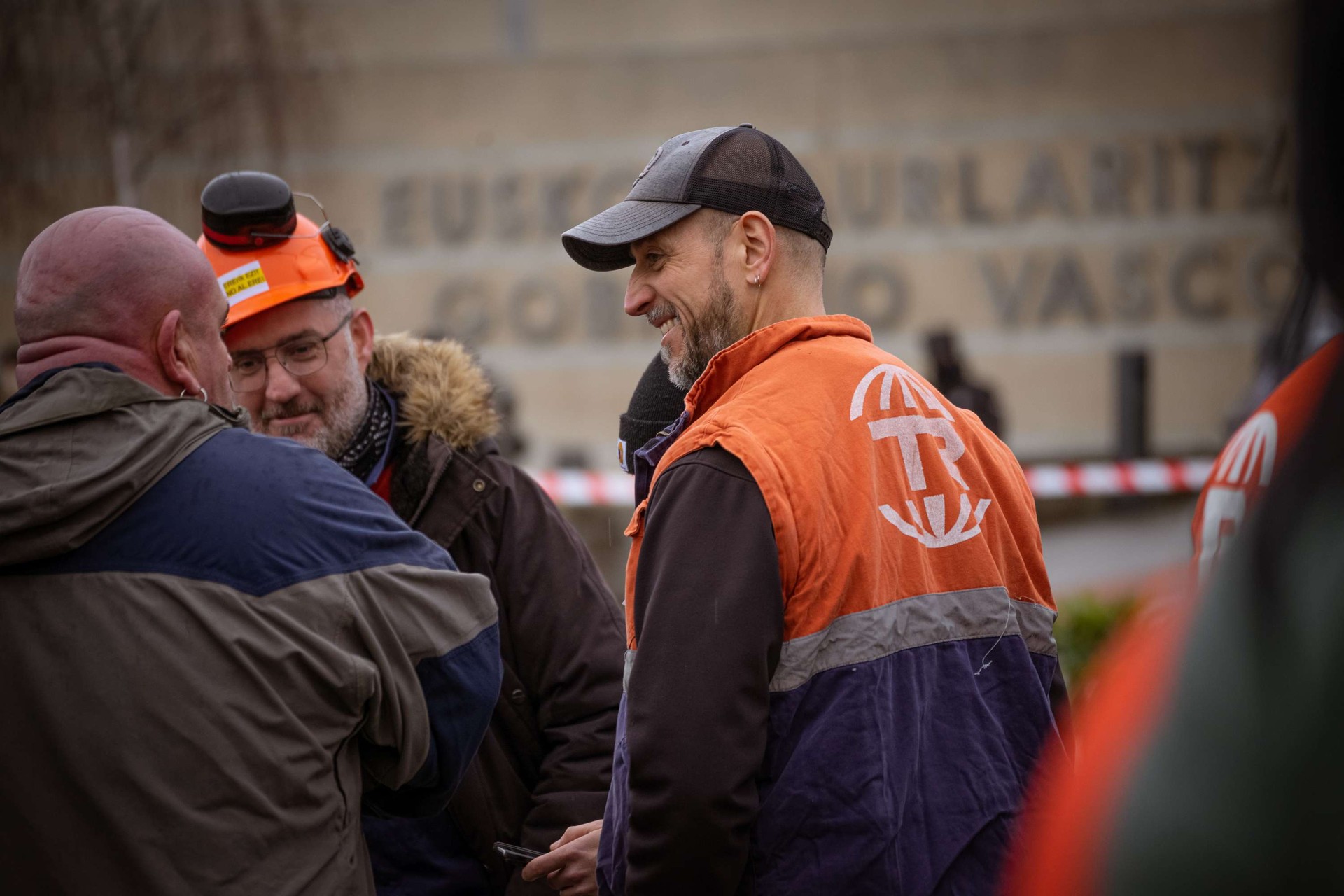 Eusko Jaurlaritzaren, Bizkaiko eta Arabako foru-aldundien eta Amurrioko eta Trapagarango udalen bilera Tubos Reunidoseko enpresa-batzordearekin