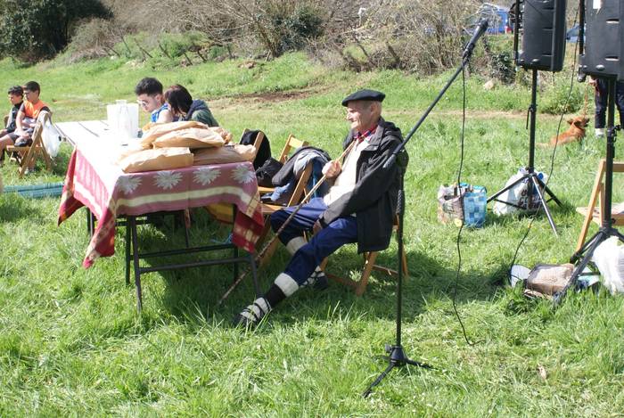 Baserri azoka ospatu dute Ok 39 1679904145196