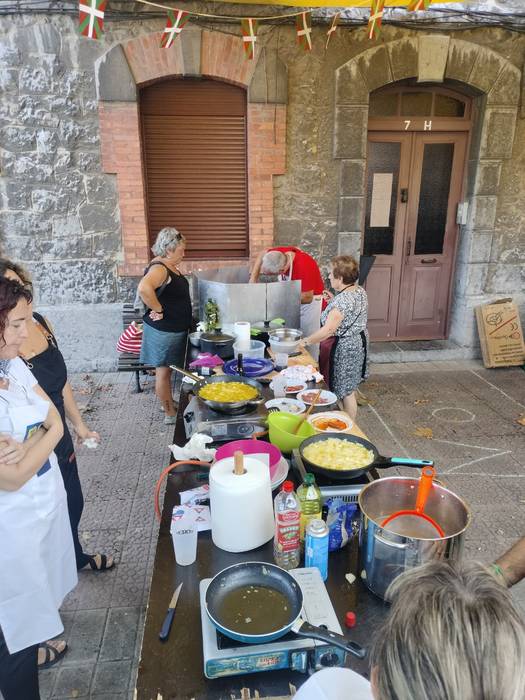 Bi eguneko festa egin dute A 39 1758574728331