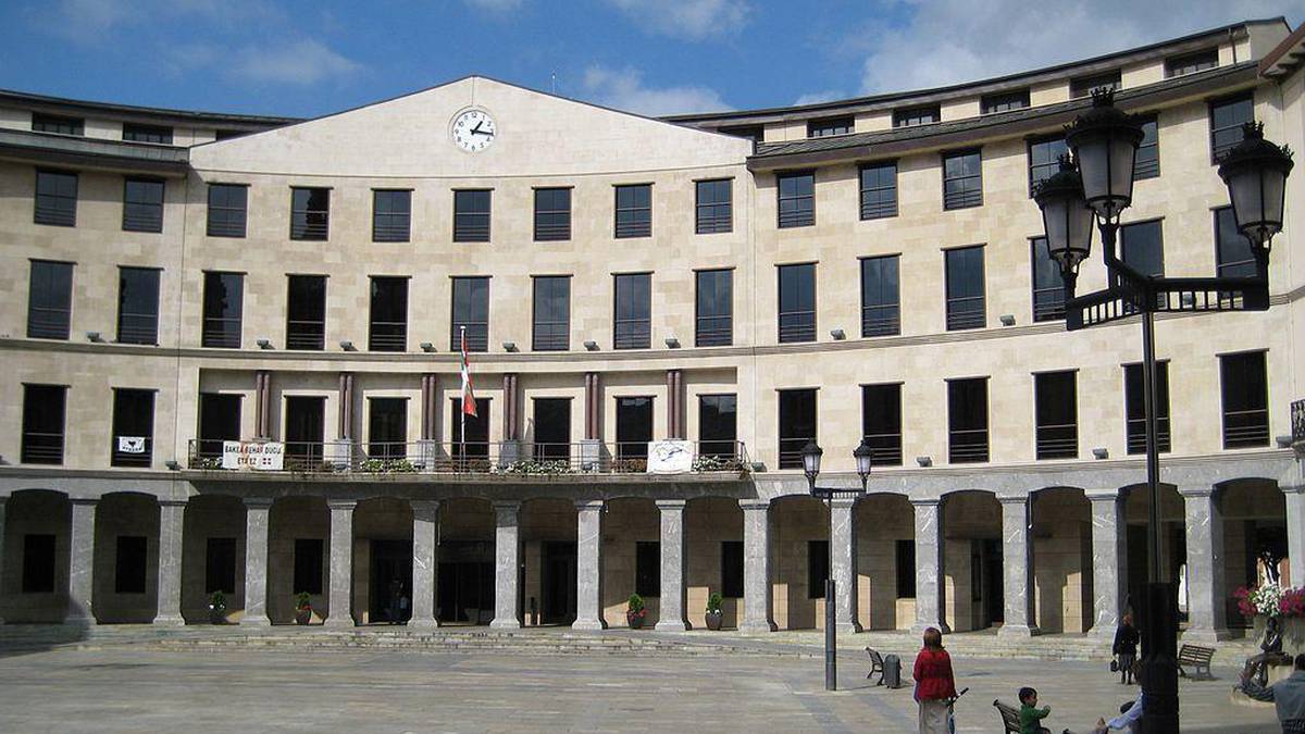 Laudioko Udalak Osoko Bilkura aretoa jarriko du herritarren eskura bero uholdeari aurre egiteko