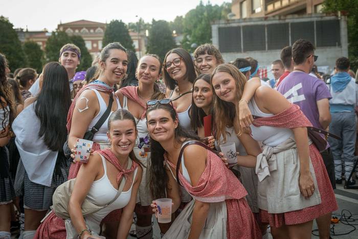 Zezen plaza lepo Muturreko H 89 1756414794883