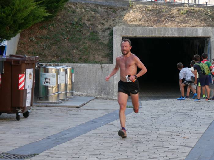 Haur zein helduek izan zuten 232 1538428810222