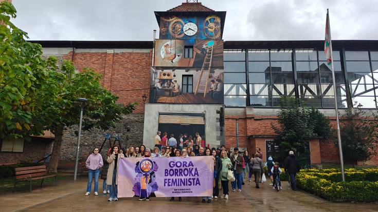 Dozenaka herritar batu dira Artziniegan gertatutako sexu erasoa salatzeko