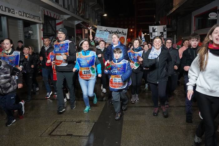 Aldarrikapenez eta pirotekni 180 1774615662413