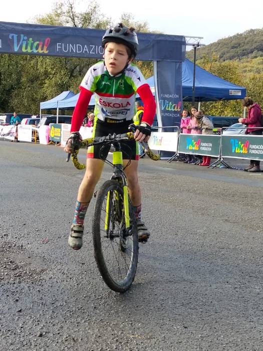 150 gazte inguruk parte hart 36 1762672357058