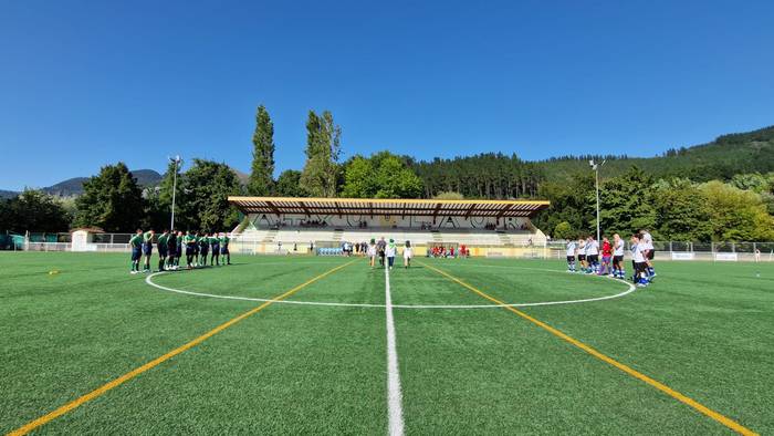 Lagunarteko partida omenaldi 8 1757328362813