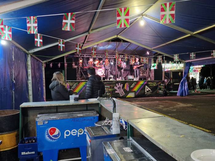 Herri giroan ospatu dituzte  44 1762718779740