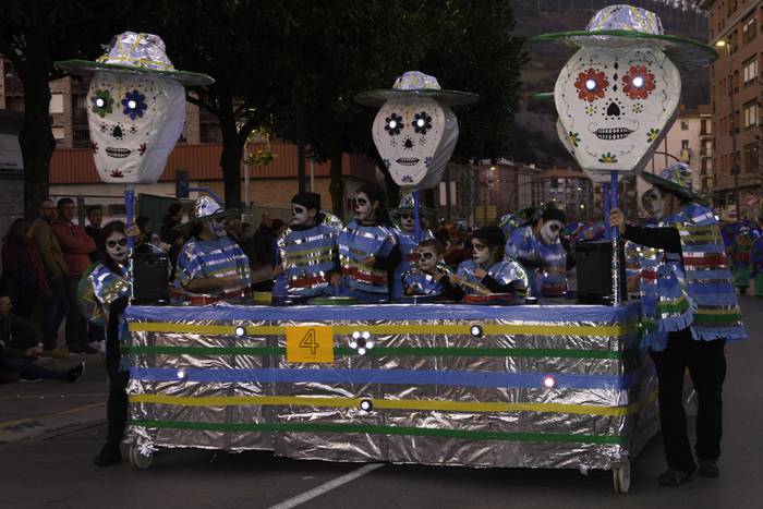 Mozorro koloretsuek ziprizti 45 1488187290549