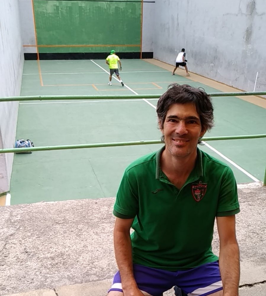“Boliviara etortzean egin nuen lehen gauza frontoi bat bilatzea izan zen”