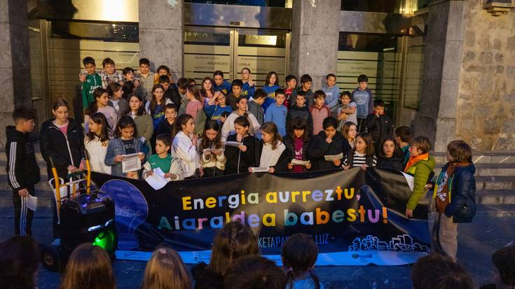 Klima aldaketari argia itzali diote Laudio, Amurrio eta Luiaondoko ikasleek