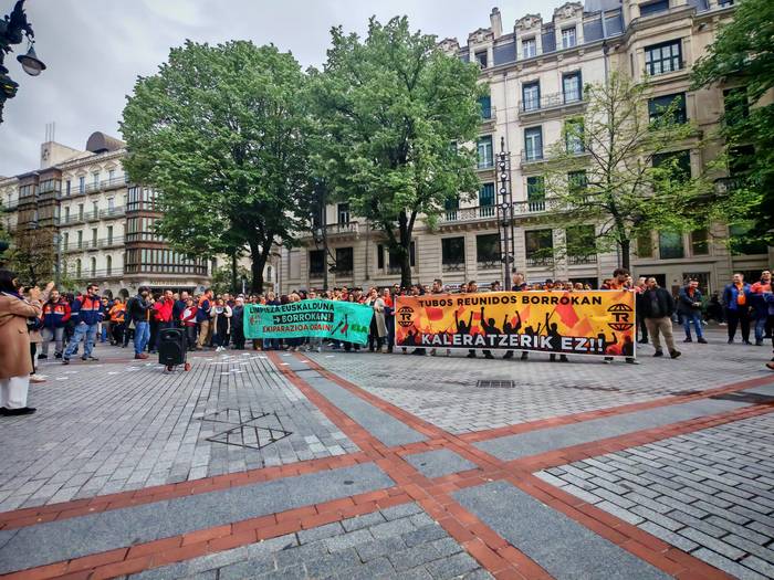 Bilboko kaleetara jo dute Tu 18 1776166123432