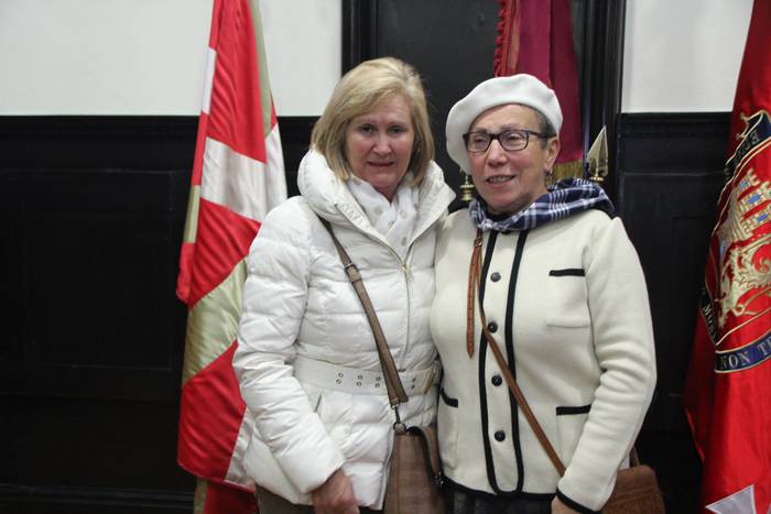 Suziriarekin batera piztu di 23 1525521118380