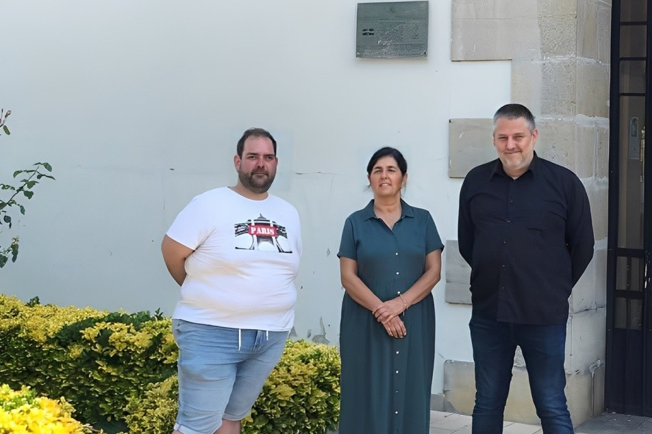 Artziniegako Eguneko Zentroa itxi izana salatu du EAJk, EH Bilduren udal gobernuaren “planifikazio faltaren ondorio” dela nabarmenduta