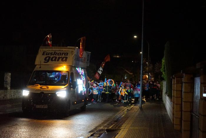 Ehunka lagun atera ditu Korr 47 1774597494397