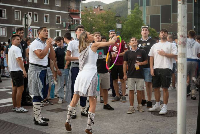 Zezen plaza lepo Muturreko H 93 1756414826150