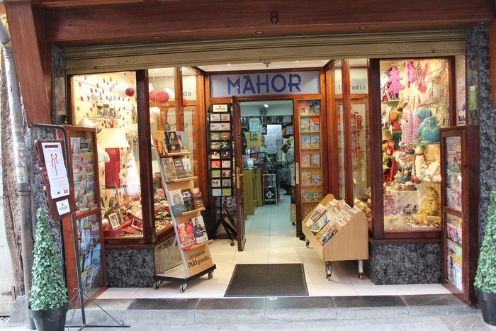 Bono Dendaren ezohiko kanpaina martxan, itxi behar izan duten negozioei bideratuta