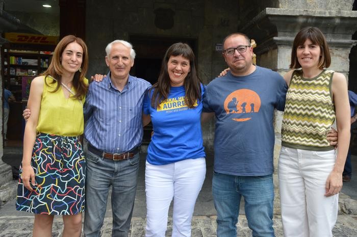 Zutunik gaude urduñarrei gure onena ematen