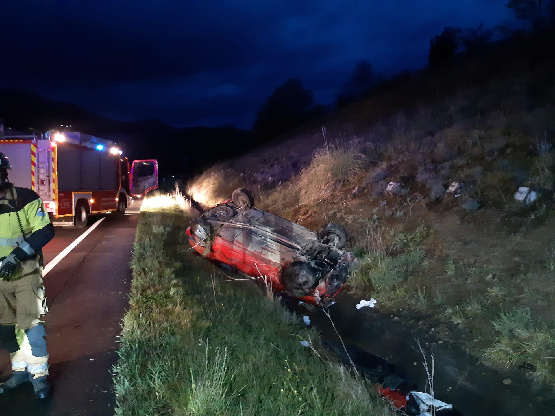 Zauriturik gabeko auto istripua egon da goizaldean Menagarain