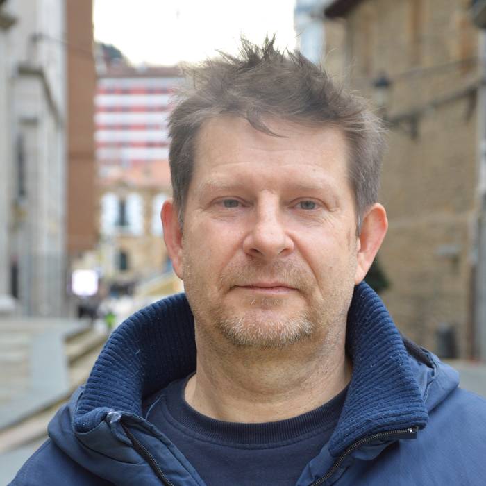 “Danimarkak, kolonizatzaile orok bezala, txarto egin du, baita Groenlandian ere”