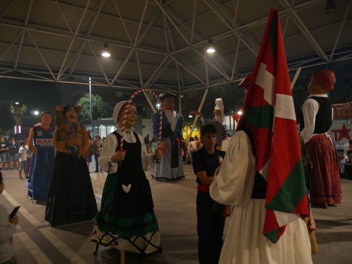 Dantza eta sua uztartu zitue 58 1661604306954