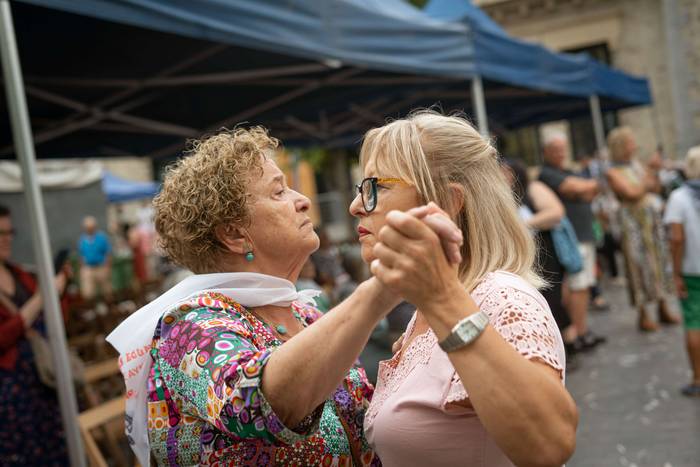 Haur eta nagusiak izan dira  37 1755092605898