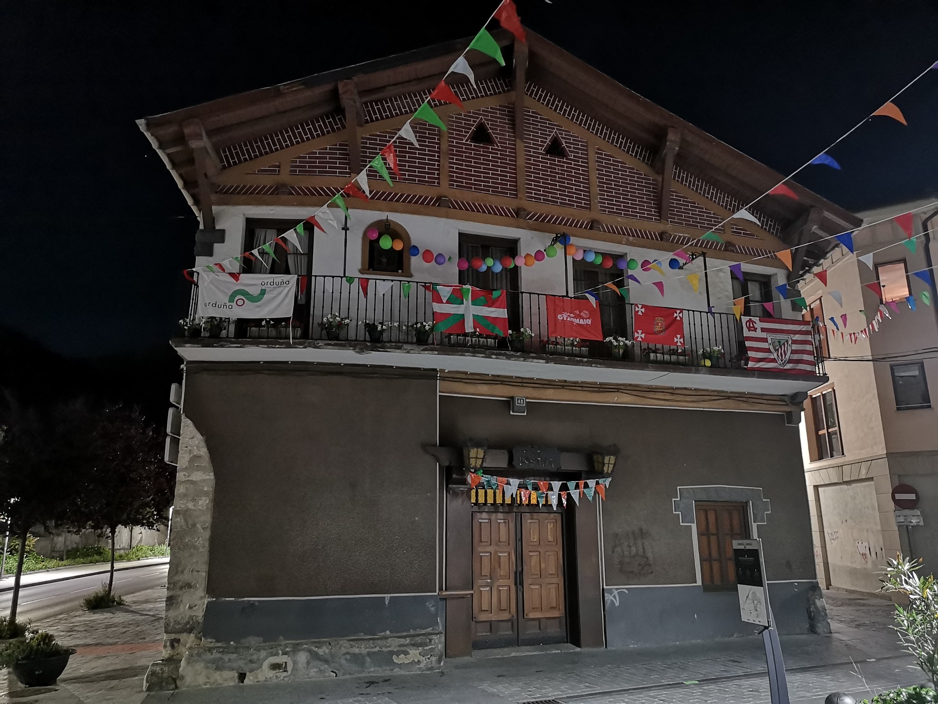 La Posadari agurra