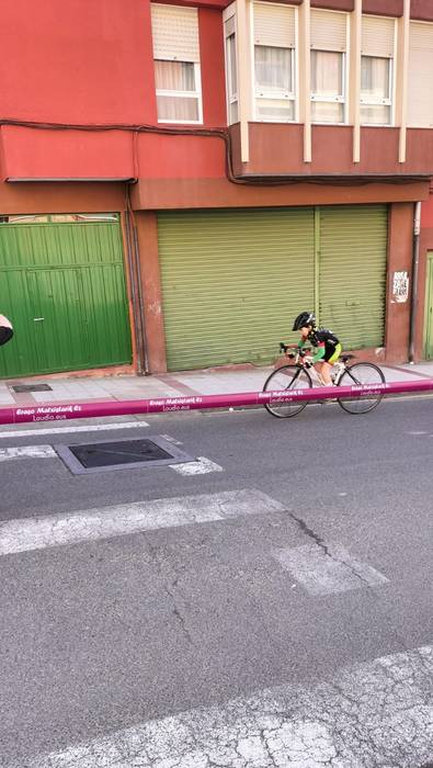 Txirrindulari gazteek erloju 14 1771856153394