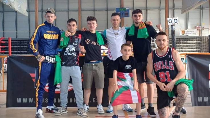 Bengoa aita-semeek eta John Garciak hiru domina ekarri dituzte Espainiako K-1 eta Muay Thai Txapelketatik