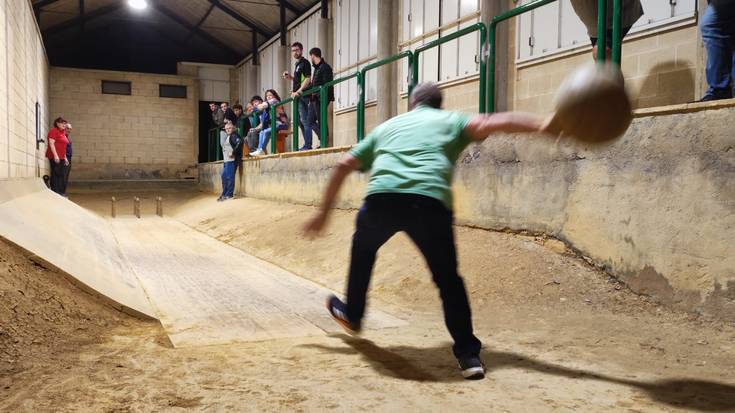 Abian dago Tokiko Bolatoki Sari Nagusia, 45 parte hartzailerekin
