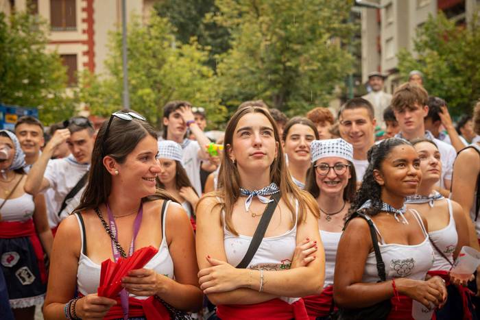 Lehertu da festa-giroa Amurr 45 1755025702131