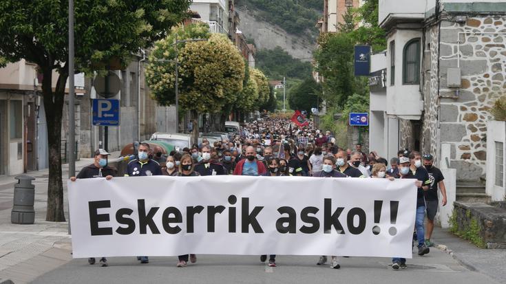 Jasotako elkartasun eta babes guztia eskertu dute Tubacexeko langileek