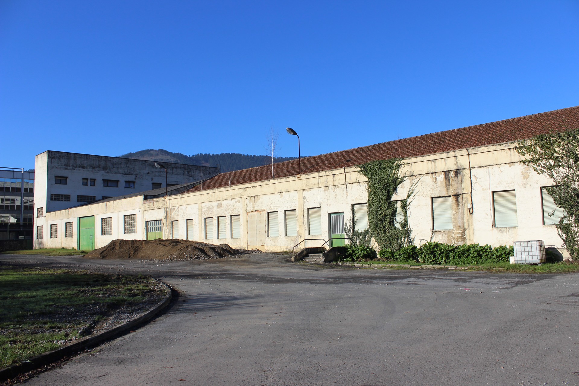 Mercadonak Laudion saltokia irekitzeko prozesua, berriz abian