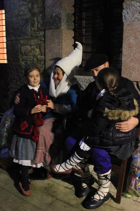 Olentzero eta Maridomingi Ai 47 1514222628966