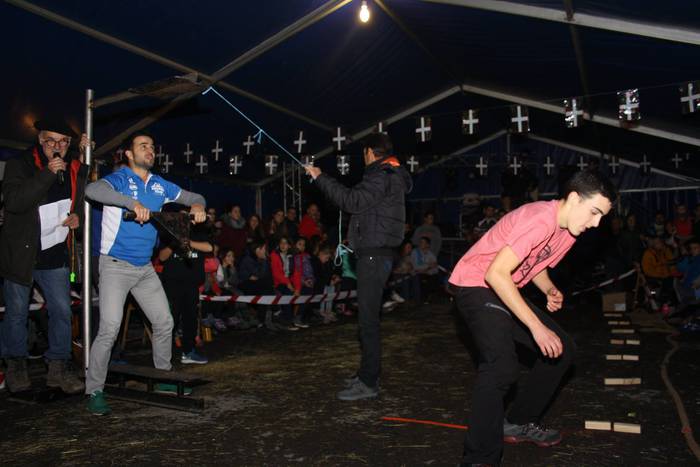 Goizetik gauera arte luzatu  64 1510556392577