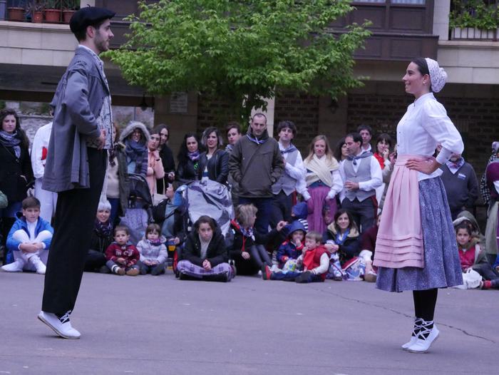 Egunez ere hartu zituzten hi 13 1526228728114