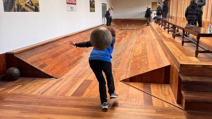 Estrella Alonso eta Jorge Leon gailendu dira Arabako Bola-joko Txapelketako Tertangako tiraketan