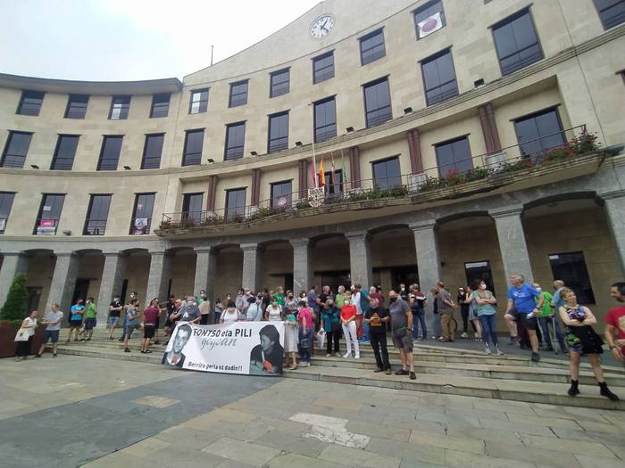 Pili eta Fontso oroitu dituz 10 1625318628969