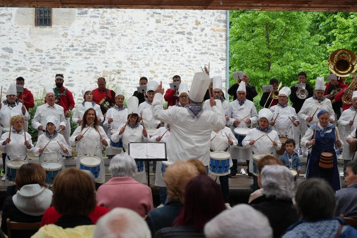 Danbor-hotsek eta barraskilo 8 1777364016247