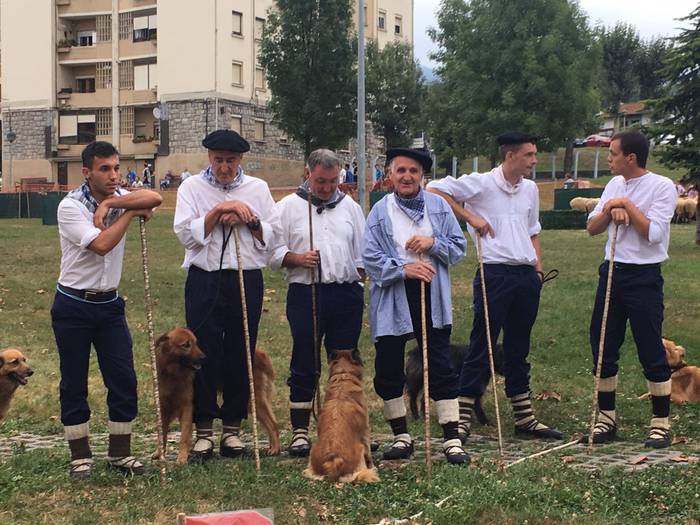 Castellersek, bertsolariek,  15 1503688389485