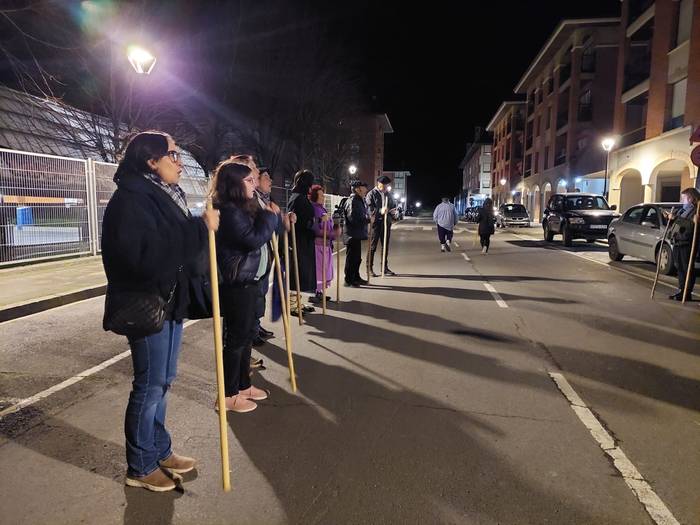 Agate Deunaren bezperak adin 42 1770291950478